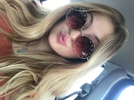 bigtittieblondie naked onlyfans