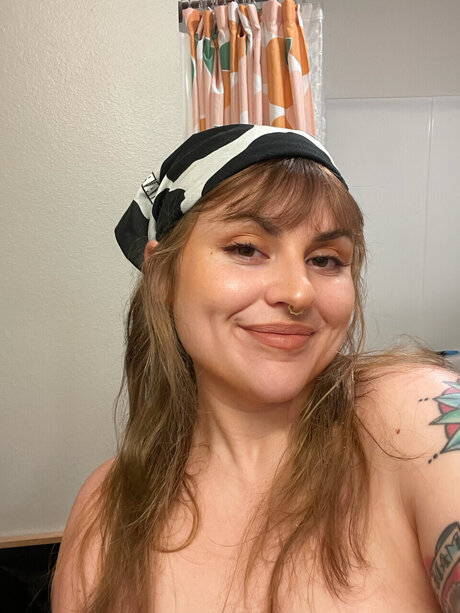 Mame the Dame onlyfans boobs