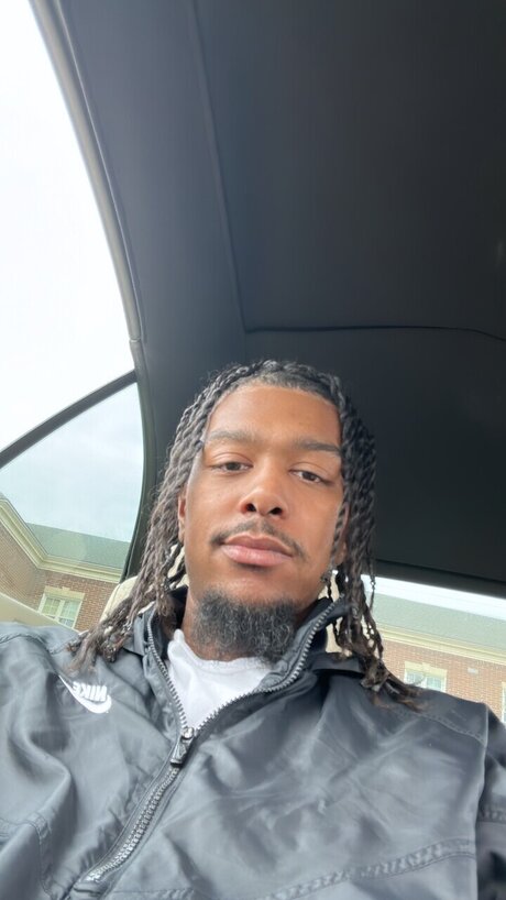 Kevin Larkin onlyfans leaks