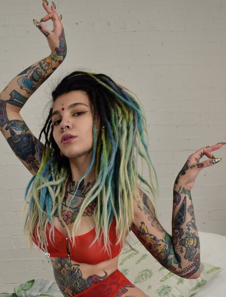 _Hindialien_ porn onlyfans