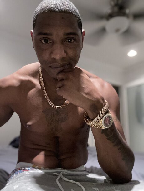 _Gmylow_ onlyfans photo