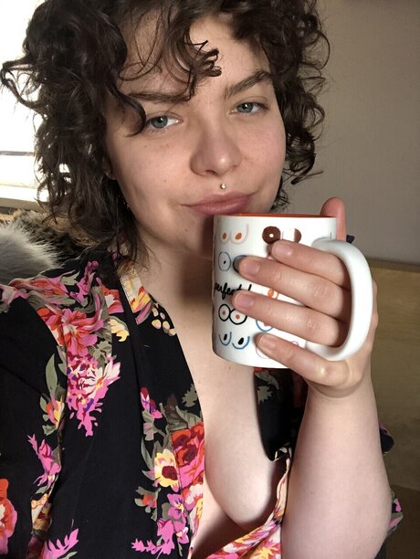 Suzie Sexagon onlyfans nudes leaks