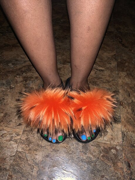 Ahmazing A feet onlyfans