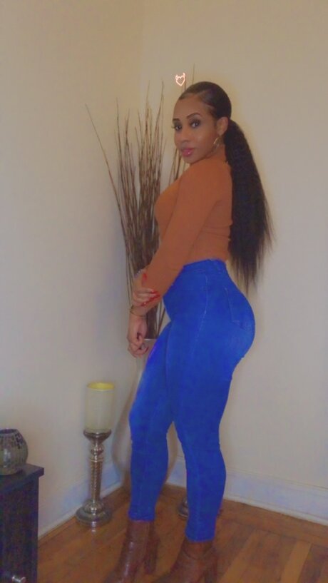 MsBodyy is on onlyfans