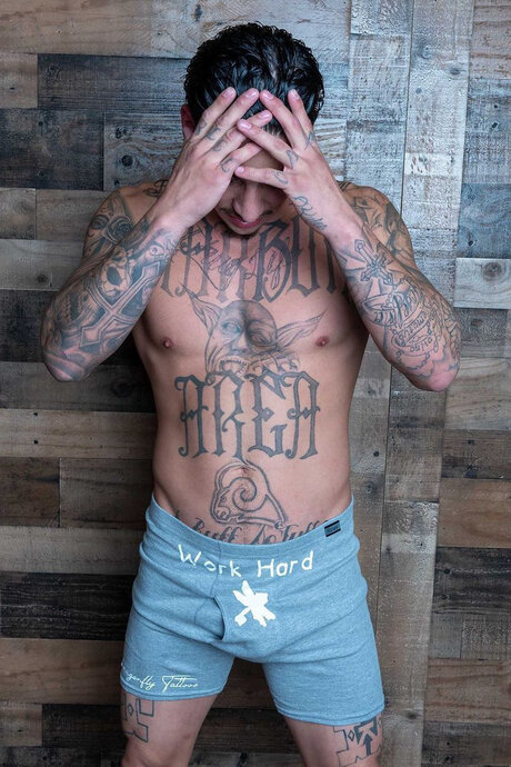 Richard Ibarra is on onlyfans