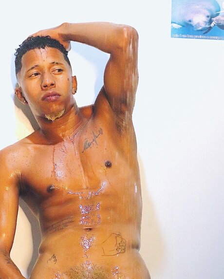 Elyelsonn ofc onlyfans pic