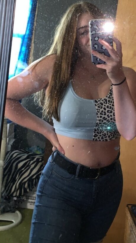 Hope Garling naked onlyfans