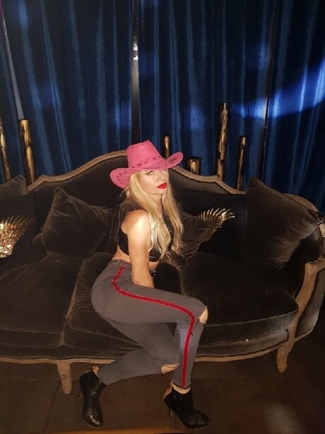 Redheels onlyfans fotos