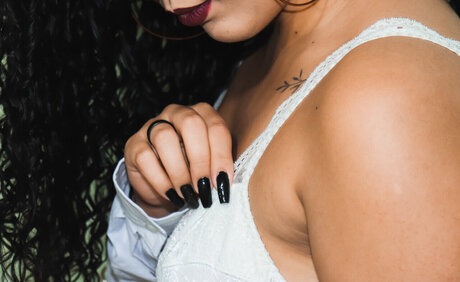 Laura Sousa onlyfans striptease