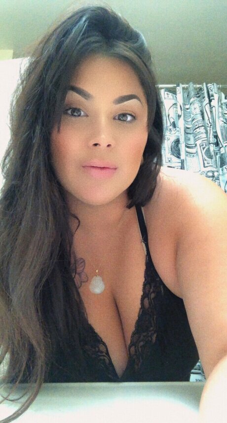 CurvyBrunette onlyfans leaked nudes