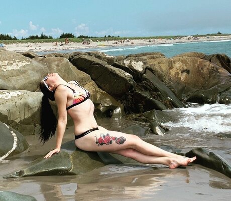 Indigenous Pole Climber sexy onlyfans