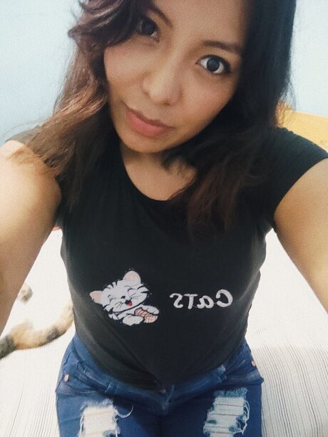 Nicol Luuz only fans naked