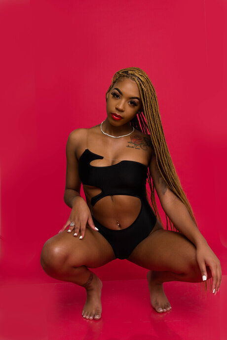 Miri G cole naked onlyfans leaks