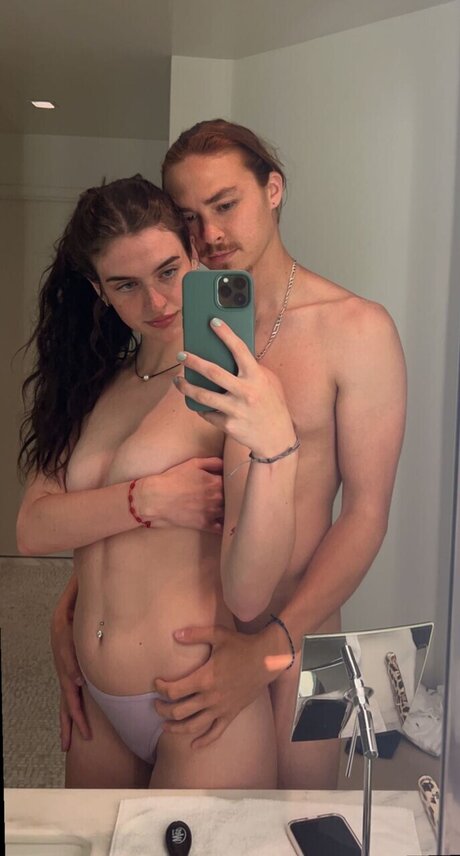 u226527185 onlyfans model images