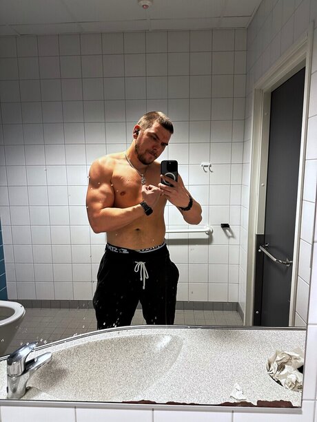 Papu onlyfans topless