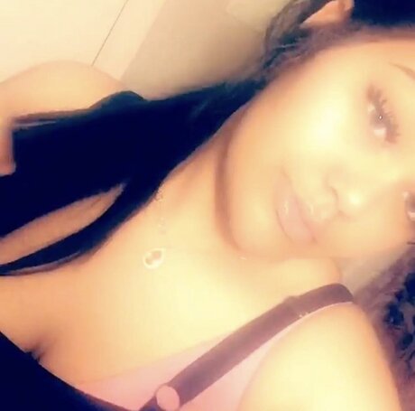 Mami Amour only fans nudes