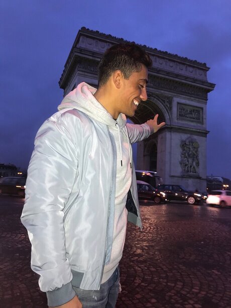 Mathieu Weizman naked onlyfans