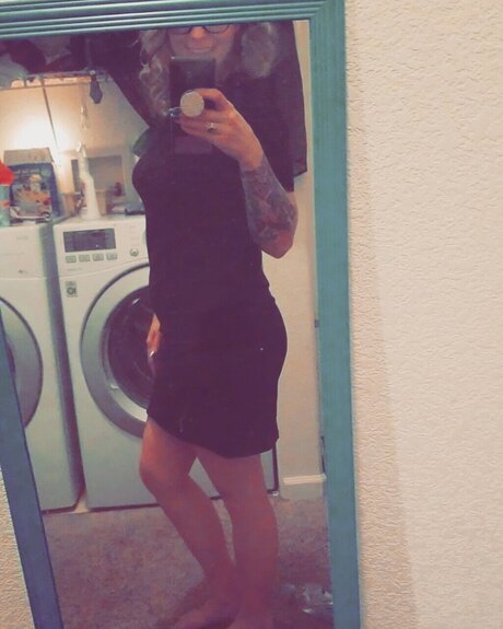 Britt Bratt onlyfans model photos