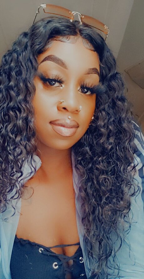 Shaunice Overstreet onlyfans model photo