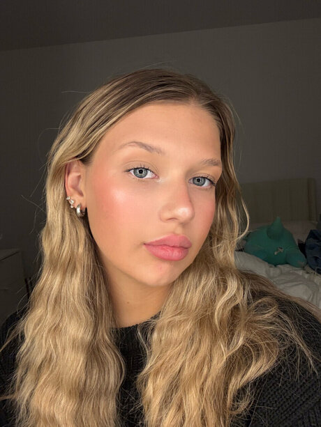 DaphXx onlyfans model