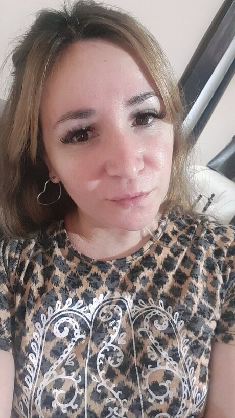 Mamushca topless onlyfans