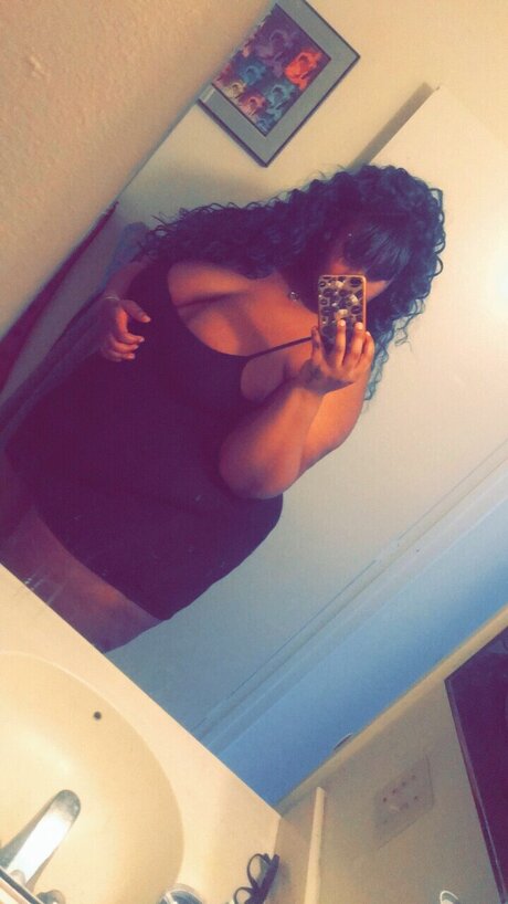 ThiccKitty420 only fans pics