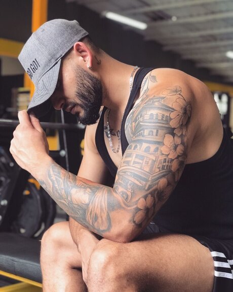 Reynel castro171 onlyfans lesk