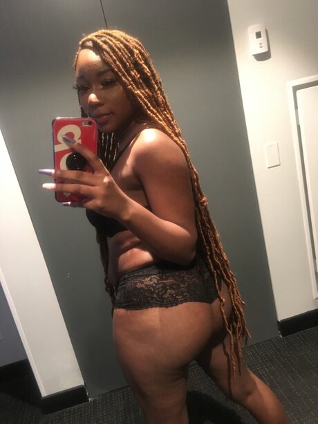 Candy20000 onlyfans tits