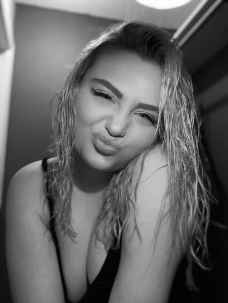 sklegit onlyfans explicit content