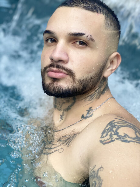 Guilherme Carvalho onlyfans post