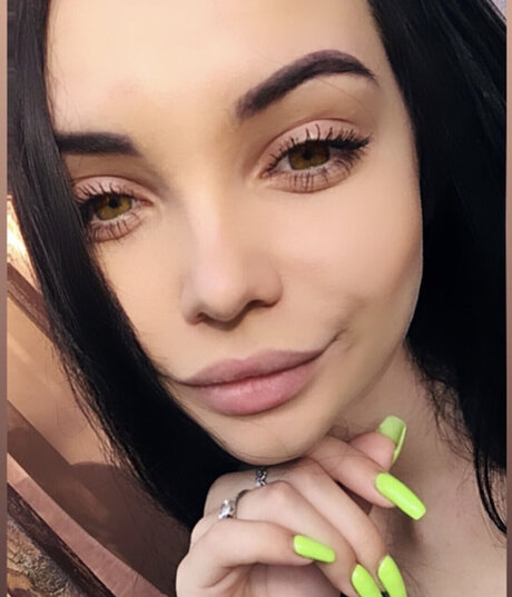 MYROSLAVA CHERKASHYNA onlyfans lean