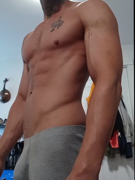 Robert Craig naked onlyfans pics