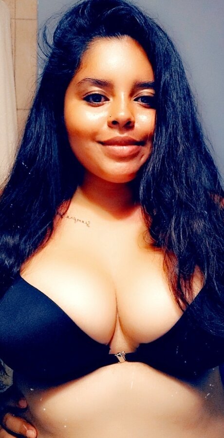 Analy Michelle Vera nude on onlyfans