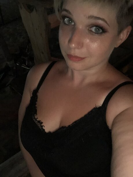 Beatrix Banka leaked only fans