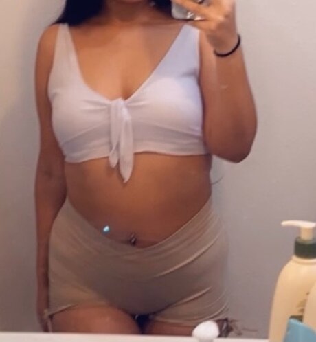 Babygirll_ nudes only fans