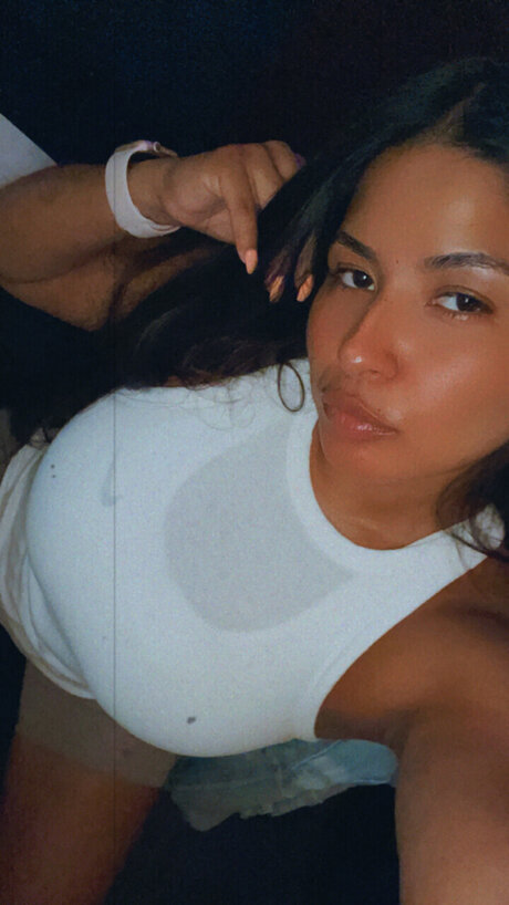 Mayra Fuentes onlyfans photos