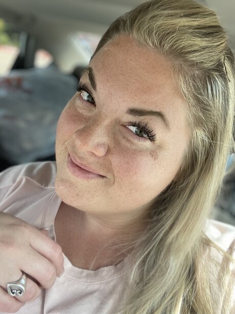 Adrienne only fans xxx