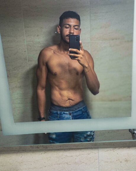 Andr s Lara onlyfans joi