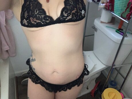 Stonerprincess92 onlyfans naked leaks