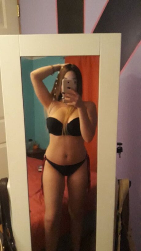 nikol onlyfans naked