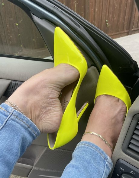 mimifootnip onlyfans nude content