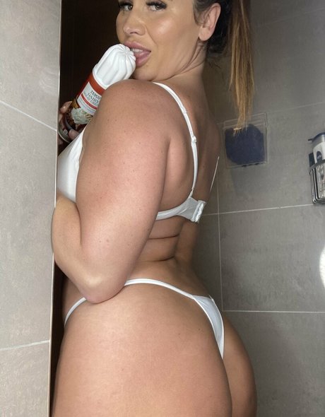 britishbustybrunettemilf xxx onlyfans