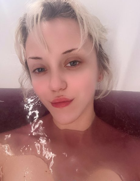 aka purin onlyfans model