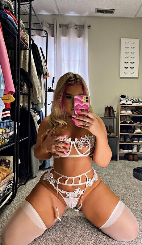 whitshamblen onlyfans leak ass