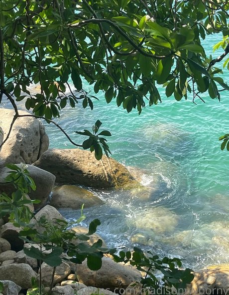 lucy love98 on onlyfans