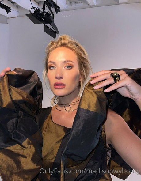 lucy love98 onlyfans sex