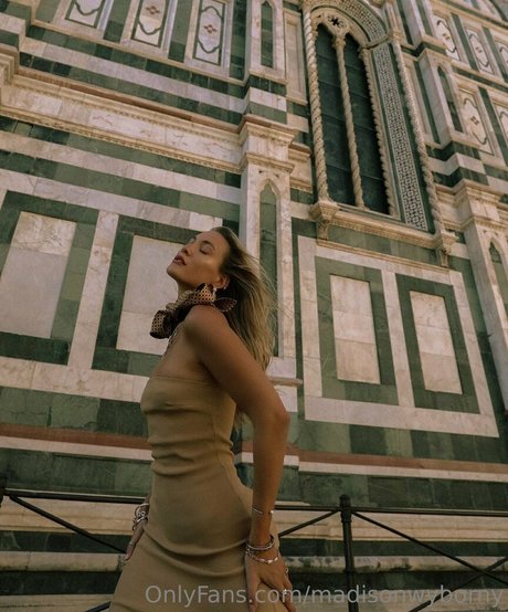 lucy love98 onlyfans leaka