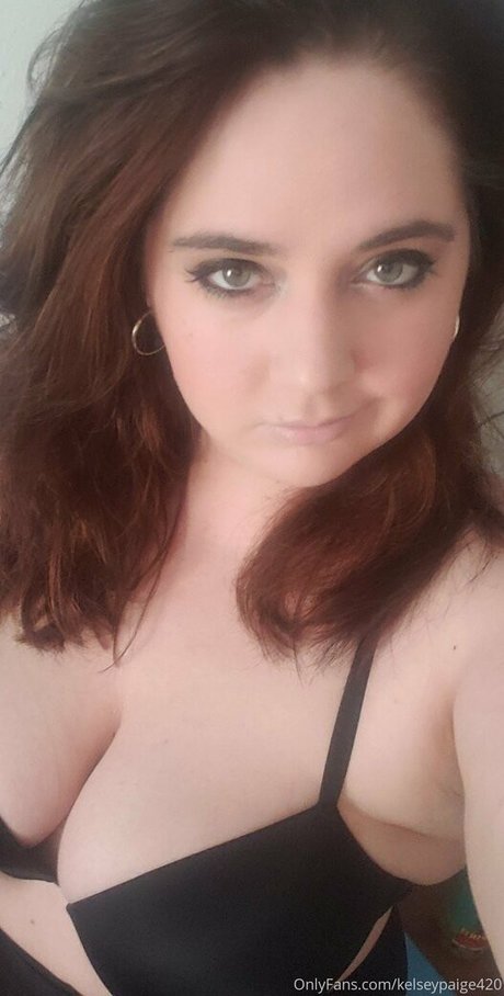 kelseypaige420 onlyfans nude pics