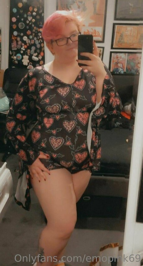 emopink69 only fans content