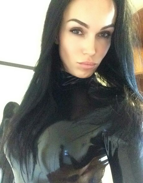 brunette milf onlyfans nudes portrayal